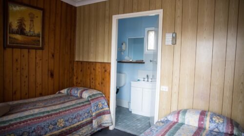 Bourke-Accommodation-Budget-Twin-Rooms (3)