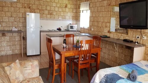 Bourke-Accommodation-Executive-Family-Suite (16)