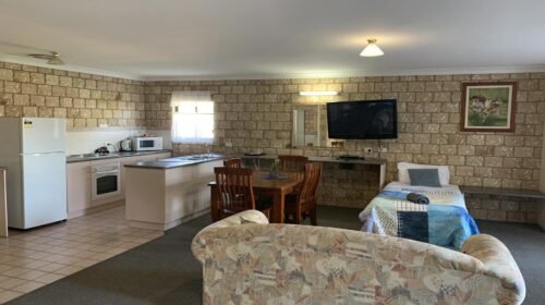 Bourke-Accommodation-Executive-Family-Suite (20)