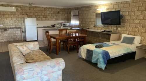 Bourke-Accommodation-Executive-Family-Suite (23)