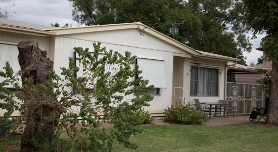 Bourke-Accommodation-4-Bedroom-Cottage (3)