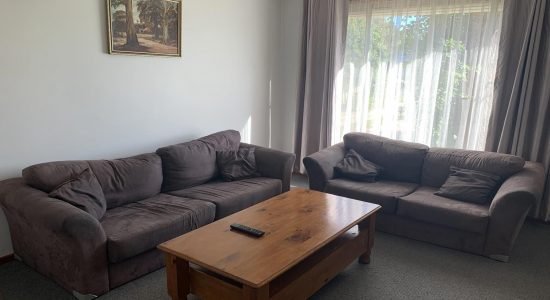 Bourke-Accommodation-4-Bedroom-Cottage (9)